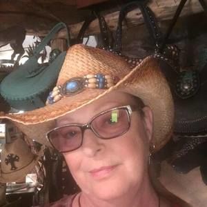 Meet your Posher, Peggy